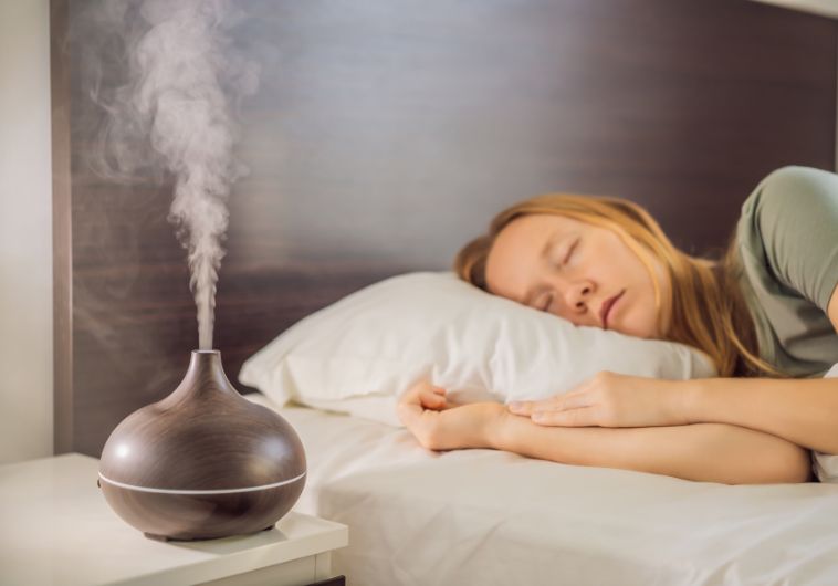 Tinh Dầu Là Giải Pháp Tự Nhiên Giúp Thư Giãn Và Ngủ Ngon